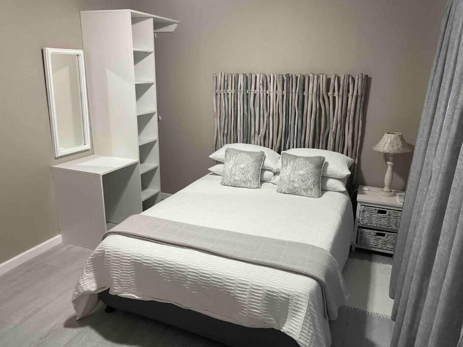 The Studio Colchester Luaran gambar